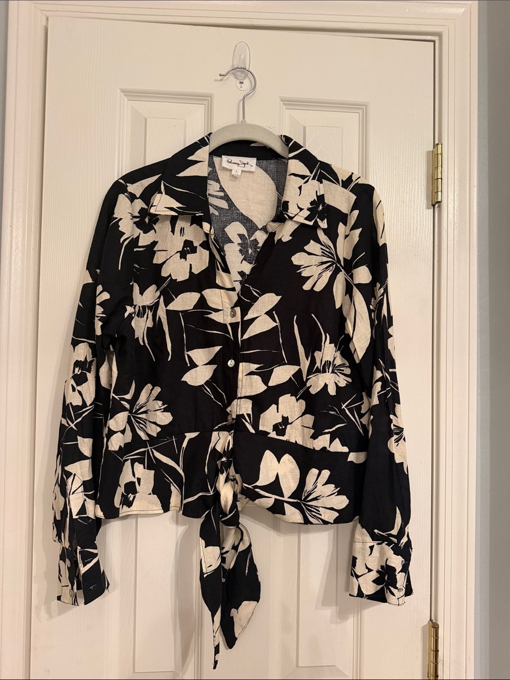 Panama Jack Black & Cream Floral Tie-Front Button-Down Shirt L